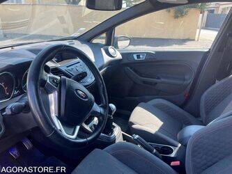 2017-ford-fiesta-1442307-46587925