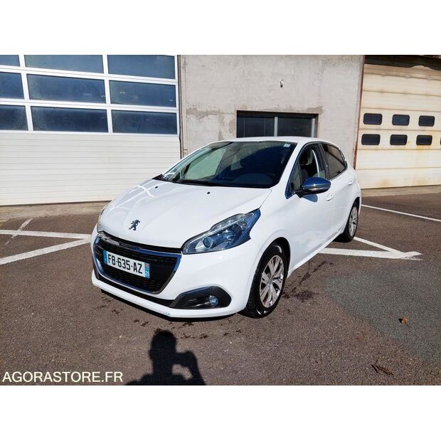2018 Peugeot 208-46587939