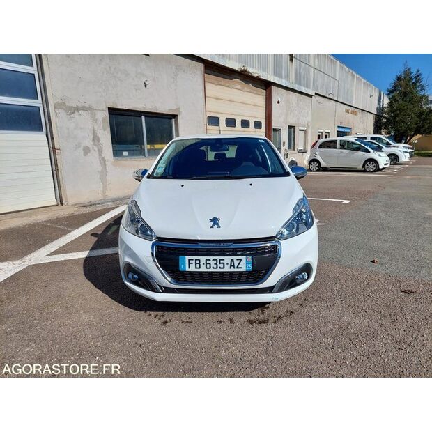2018 Peugeot 208-46587940