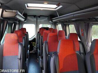 2013-renault-master-1442316-46588046