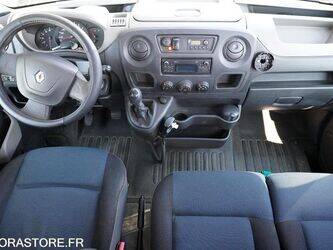 2013-renault-master-1442316-46588053