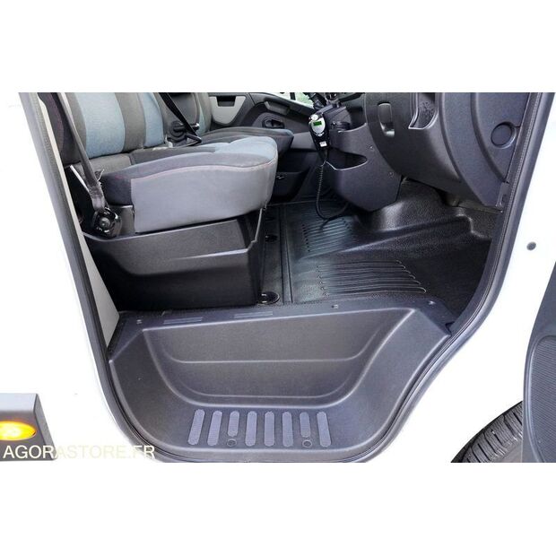 2013 Renault Master-46588057