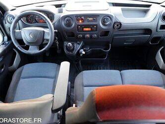 2013-renault-master-1442316-46588061