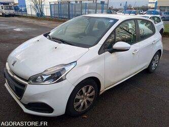 2018-peugeot-208-1442324-46588147