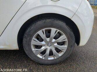 2018-peugeot-208-1442324-46588149