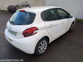 2018-peugeot-208-1442324-46588154