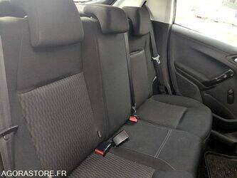 2018-peugeot-208-1442324-46588158