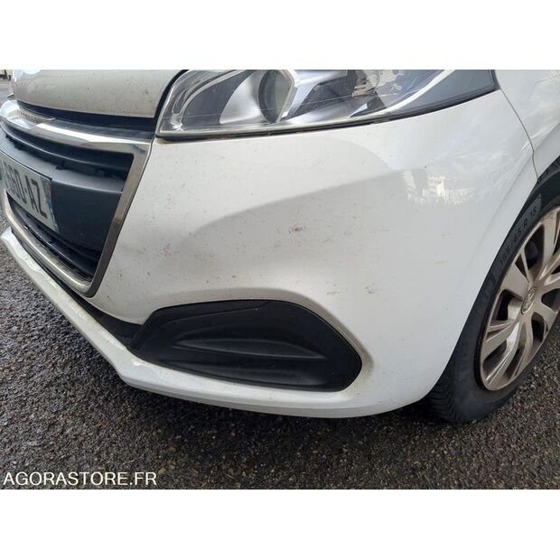 2018 Peugeot 208-46588166