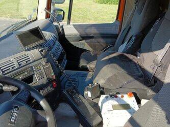 2015-daf-cf330-1442332-46588249