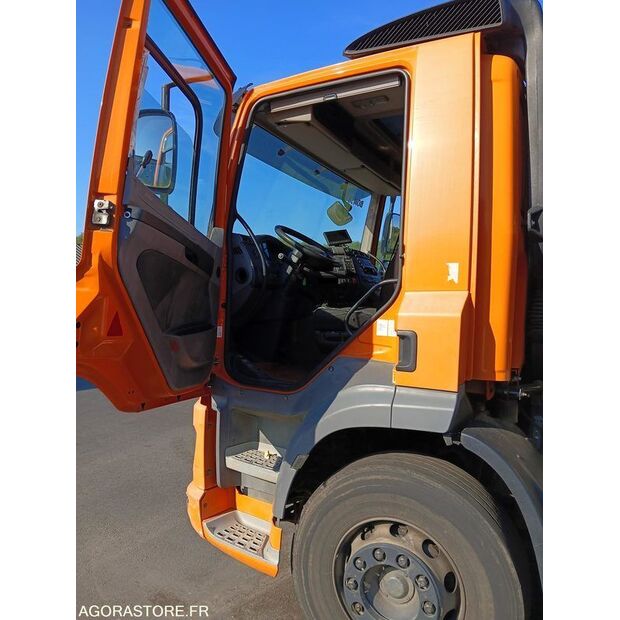2015 DAF CF330-46588250