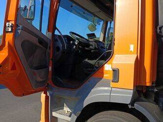 2015-daf-cf330-1442332-46588250