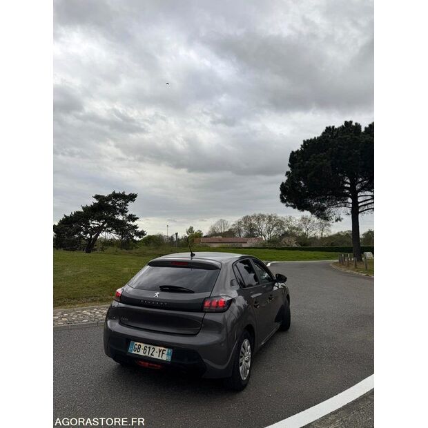 2021 Peugeot 208-46588322