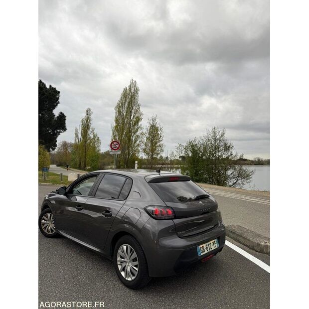 2021 Peugeot 208-46588323