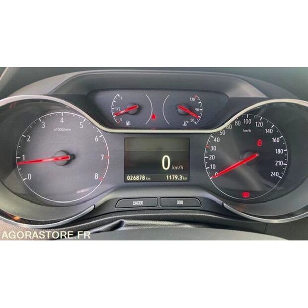 2018 أوبل Crossland-46588374