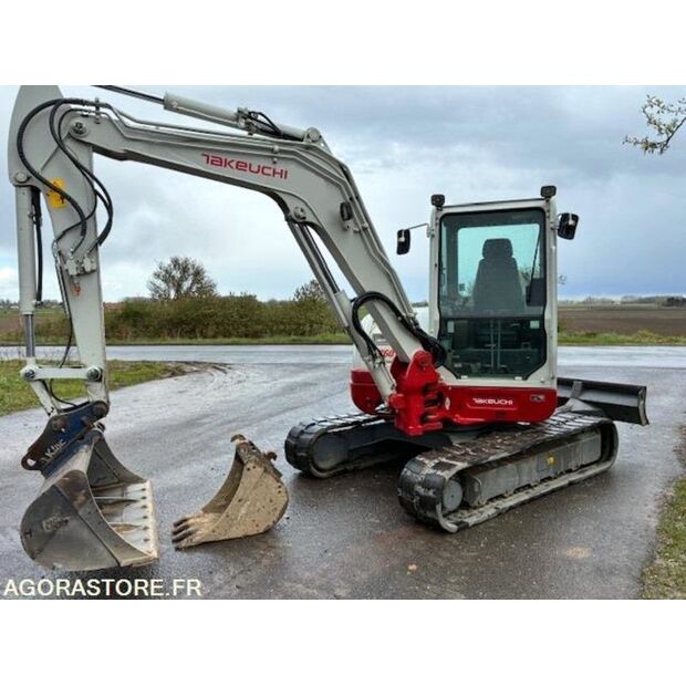 2017 TAKEUCHI TB 260-46588400