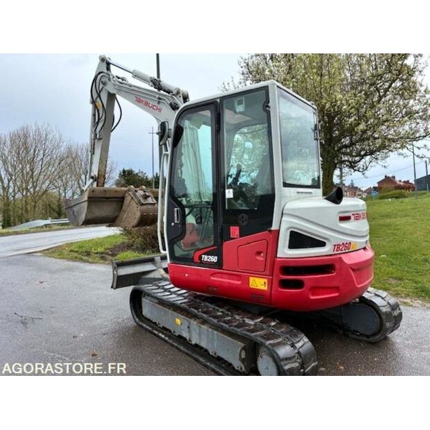 2017 TAKEUCHI TB 260-46588405