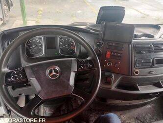 2016-mercedes-benz-atego-1442346-46588438