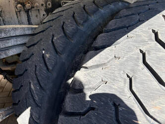 2010-renault-premium-410-1442357-46588595