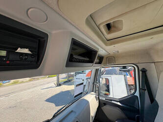 2010-renault-premium-410-1442357-46588606