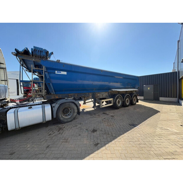 2011 إم أو إل SAF-46588655