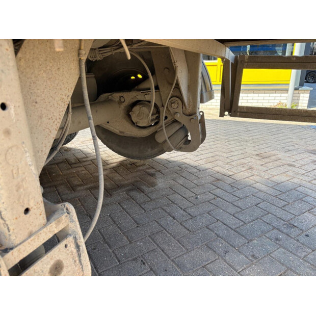 2011 إم أو إل SAF-46588666