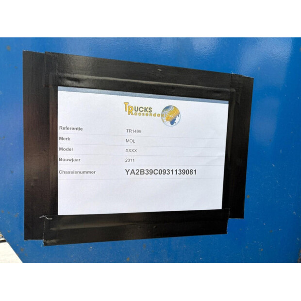 2011 MOL SAF-46588691