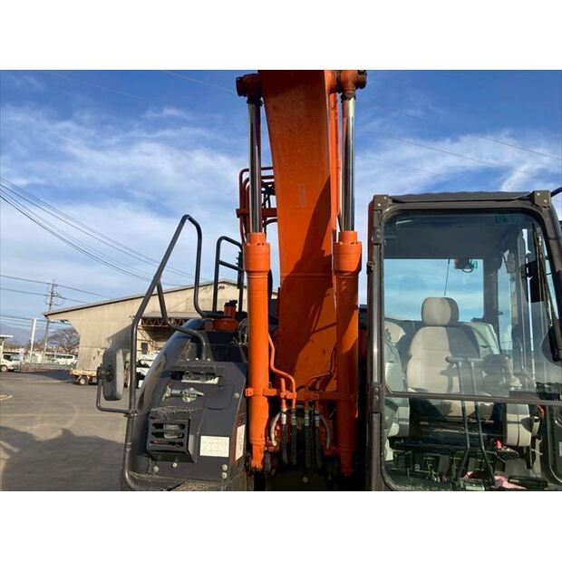 2020 Hitachi ZX135US-6-46588786