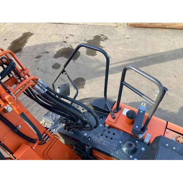 2020 Hitachi ZX135US-6-46588788