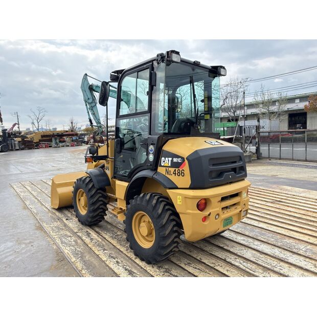 2016 كاتربيلر 901C2-46588903
