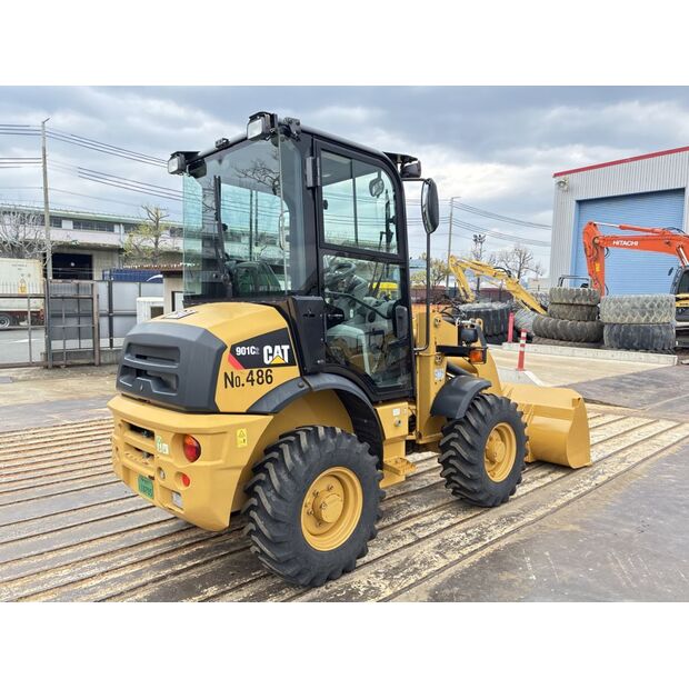 2016 كاتربيلر 901C2-46588904