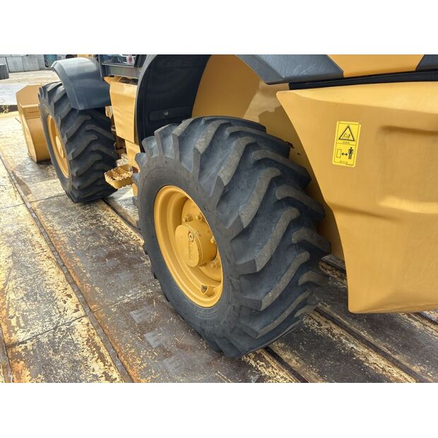 2016 كاتربيلر 901C2-46588909