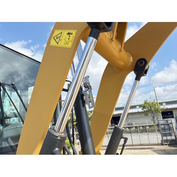 2016 كاتربيلر 901C2-46588920