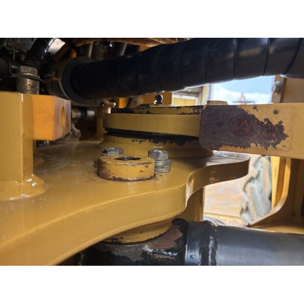 2016 كاتربيلر 901C2-46588924