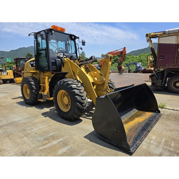 2018 Caterpillar 910M-46588940