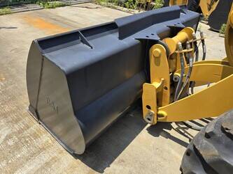 2018-caterpillar-910m-46588946