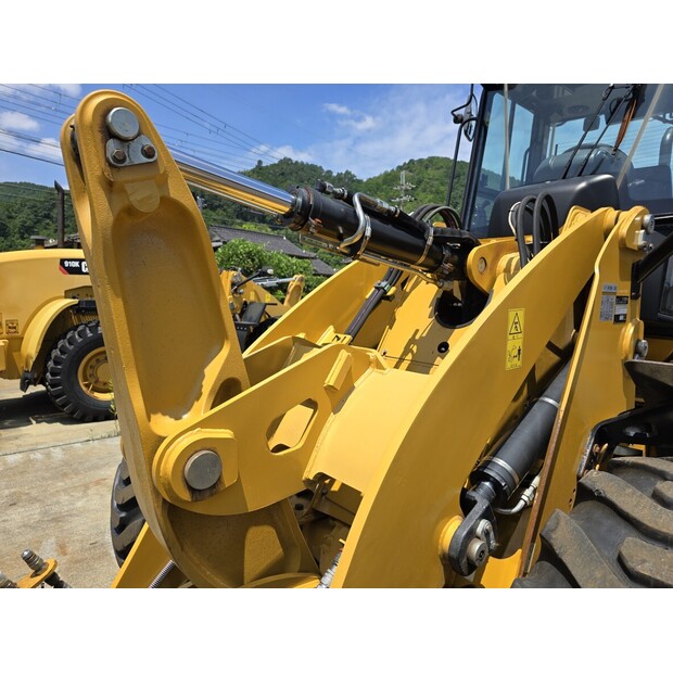 2018 Caterpillar 910M-46588948