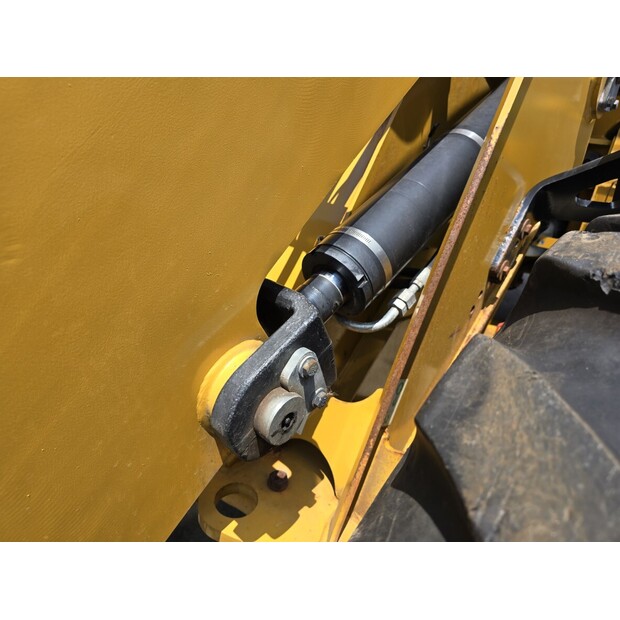 2018 Caterpillar 910M-46588949