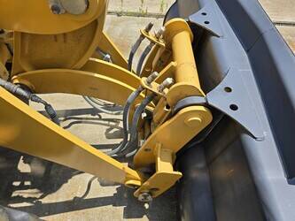 2018-caterpillar-910m-46588952