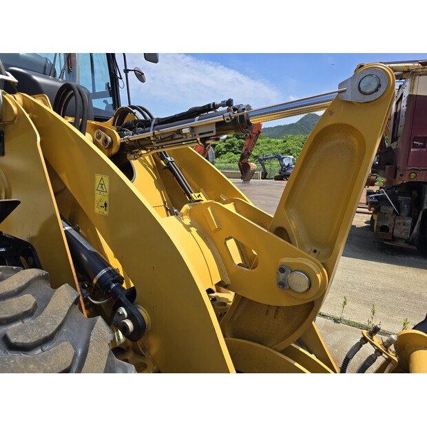 2018 Caterpillar 910M-46588953