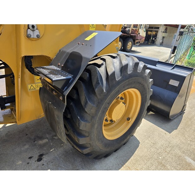 2018 Caterpillar 910M-46588957