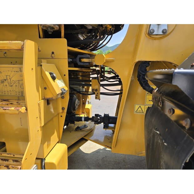 2018 Caterpillar 910M-46588958