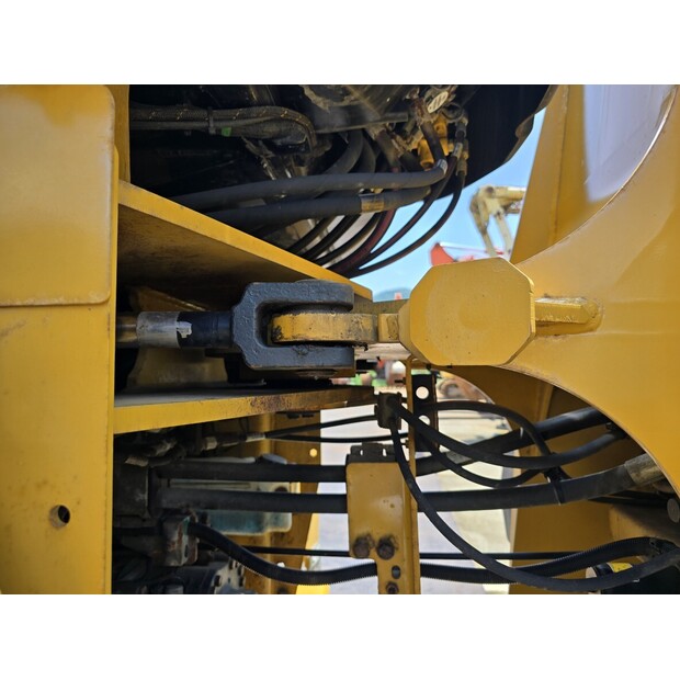 2018 Caterpillar 910M-46588960