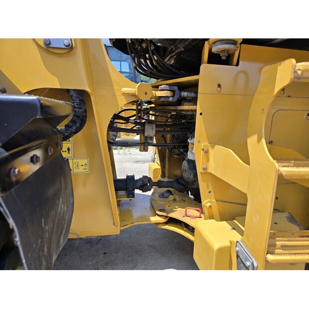 2018 Caterpillar 910M-46588968