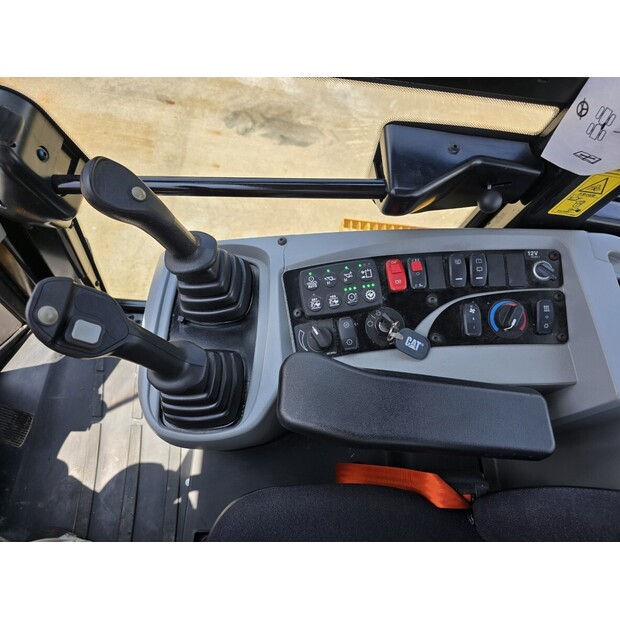 2018 Caterpillar 910M-46588989