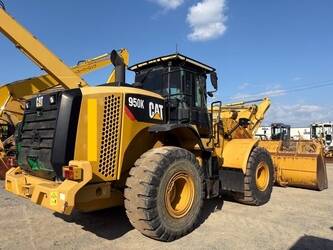 2015-caterpillar-950k-1442372-46589002