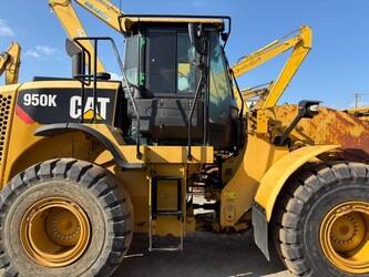 2015-caterpillar-950k-1442372-46589011