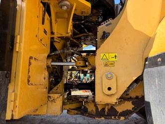 2015-caterpillar-950k-1442372-46589012