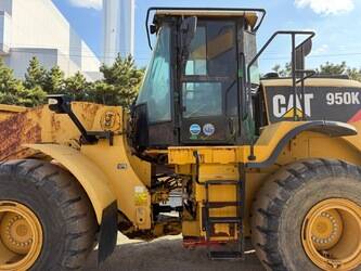 2015-caterpillar-950k-1442372-46589026