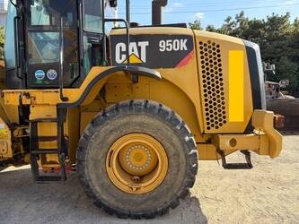 2015-caterpillar-950k-1442372-46589028