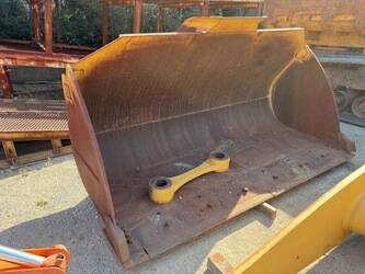 2015-caterpillar-950k-1442372-46589056